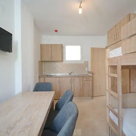 La Santa * Χρυσή Αμμουδιά